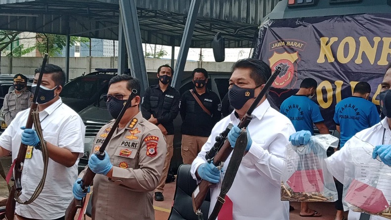 Amankan Jabar Jelang Nataru, Polisi Tangkap 6 Pria dan Sita 5 Senapan Sniper di Ciamis