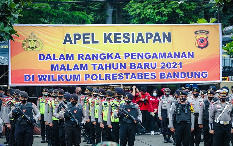 Ribuan Petugas Dikerahkan Amankan Malam Tahun Baru di Kota Bandung