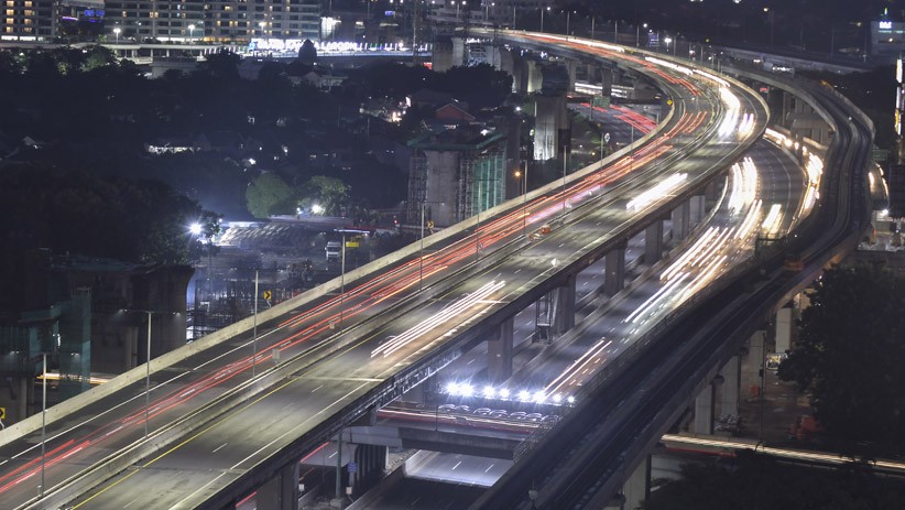 Begini Pantauan Arus Balik Libur Tahun Baru di Tol Jakarta Cikampek - Bagian 2