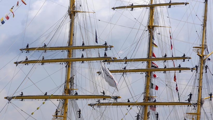 KRI Bima Suci Kembali ke Koarmada II setelah 98 Hari Mengarungi Samudera - Bagian 4