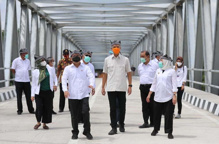 Kisah Mbah Siti 60 Tahun Menantang Maut, Kini Tak Lagi Seberangi Derasnya Sungai Bengawan Solo