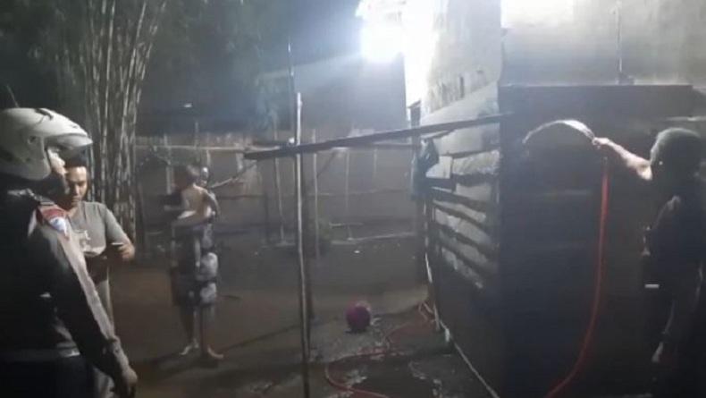 Rumah Warga Deliserdang Diduga Dibakar OTK, Sekeluarga Menyelamatkan Diri