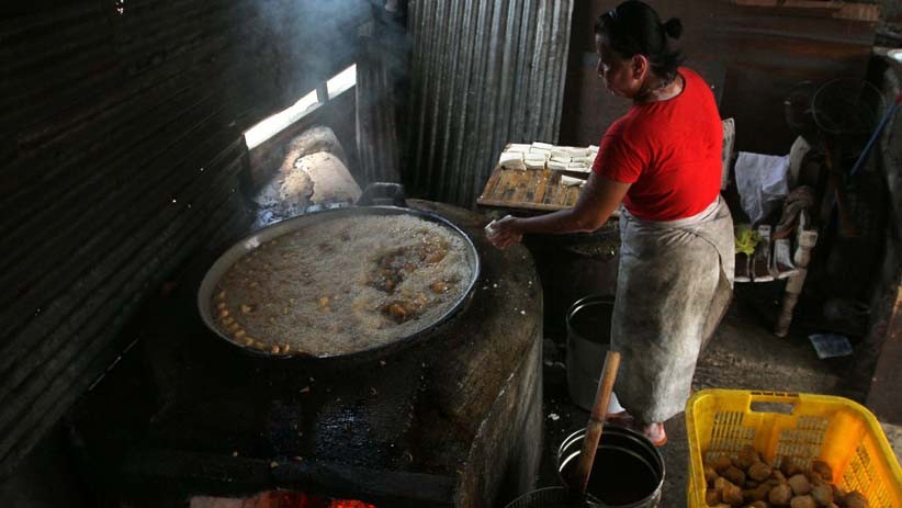 Harga Kedelai Naik, Perajin Tahu di Semarang Tetap Produksi - Bagian 4