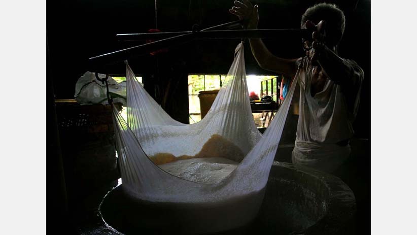 Harga Kedelai Naik, Perajin Tahu di Semarang Tetap Produksi - Bagian 2