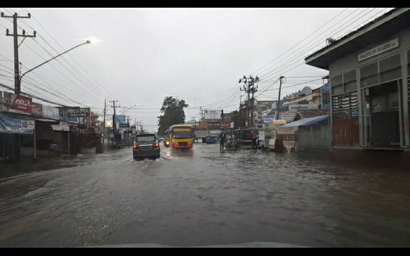 Prediksi BMKG: Sumsel dan 23 Wilayah Ini Akan Dilanda Hujan Lebat 