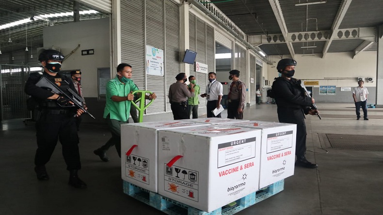 Polda Sumut Turunkan Brimob Kawal Vaksin Covid-19