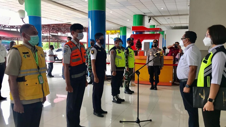 Posko Terpadu Nataru di  Bandara Sam Ratulangi Manado Resmi Ditutup 