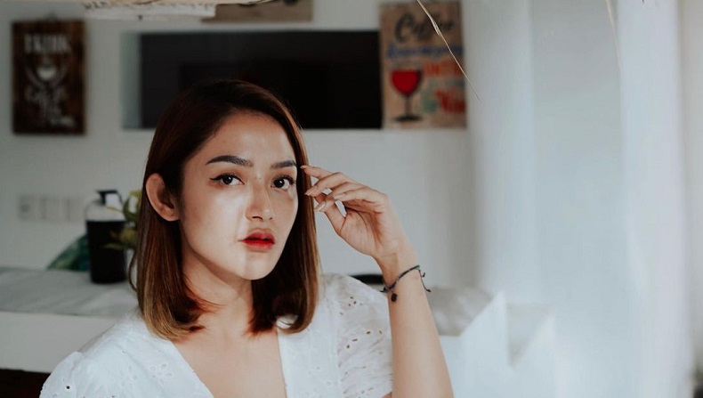 title Siti Badriah Berduka Chacha Sherly Meninggal: Mba Kamu Orang Baik, Super Ramah Siti Badriah Berduka Chacha Sherly Meninggal: Mba Kamu Orang Baik, Super Ramah