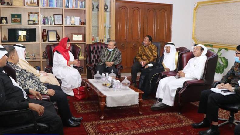 Putri Kerajaan Saudi Tertarik Investasi Makanan di Indonesia karena Suka Mi Instan