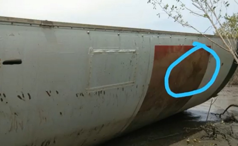 title Serpihan Logam di Kobar Bertuliskan CNSA Diduga Pesawat Luar Angkasa China Serpihan Logam di Kobar Bertuliskan CNSA Diduga Pesawat Luar Angkasa China