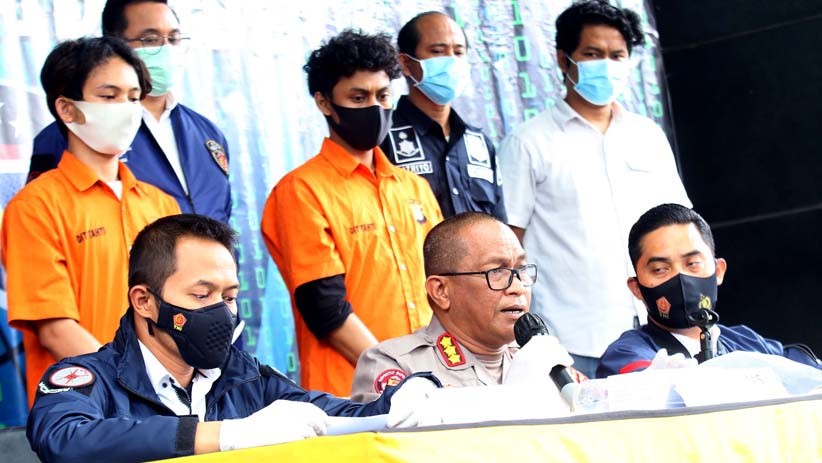Jual Surat Hasil Swab Palsu di Instagram, 3 Pemuda Ditangkap Polda Metro Jaya - Bagian 2