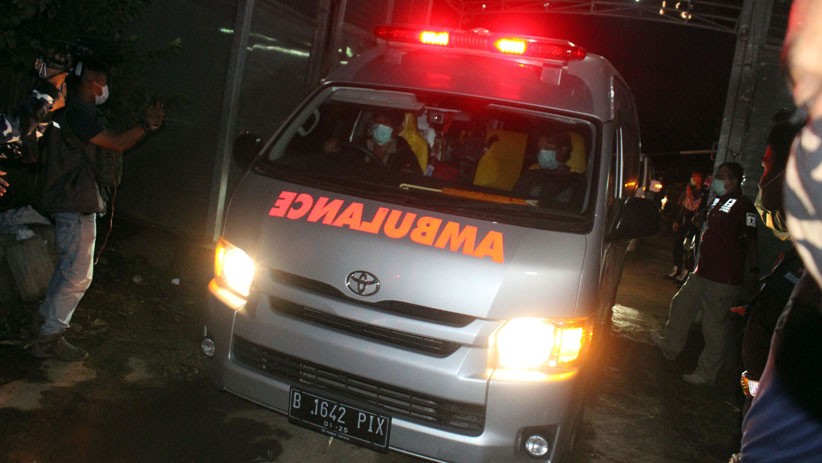 Penampakan Abu Bakar Ba'asyir Keluar dari Lapas Gunung Sindur - Bagian 3