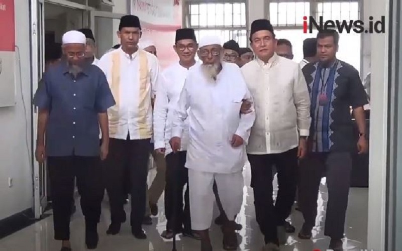 Abu Bakar Ba'asyir Bebas, Kepulangannya Dikawal Densus dan BNPT 
