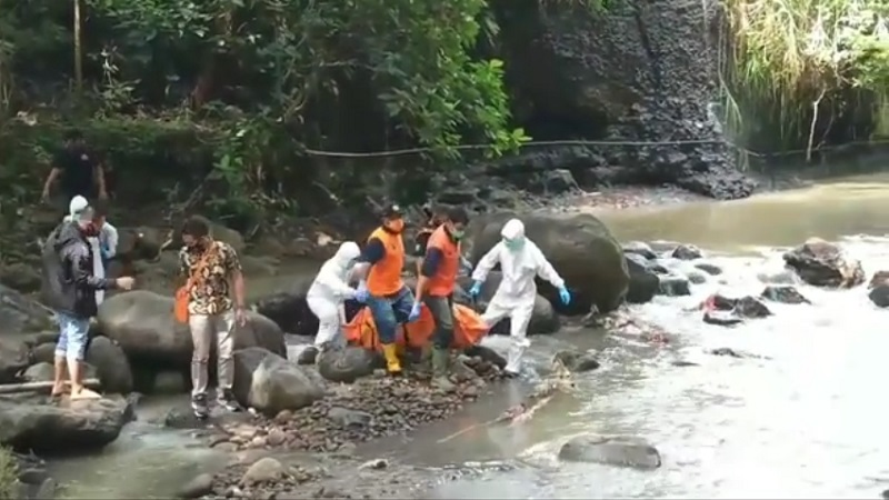 Perempuan Tanpa Busana Tewas di Sungai Kali Juri Pasuruan 