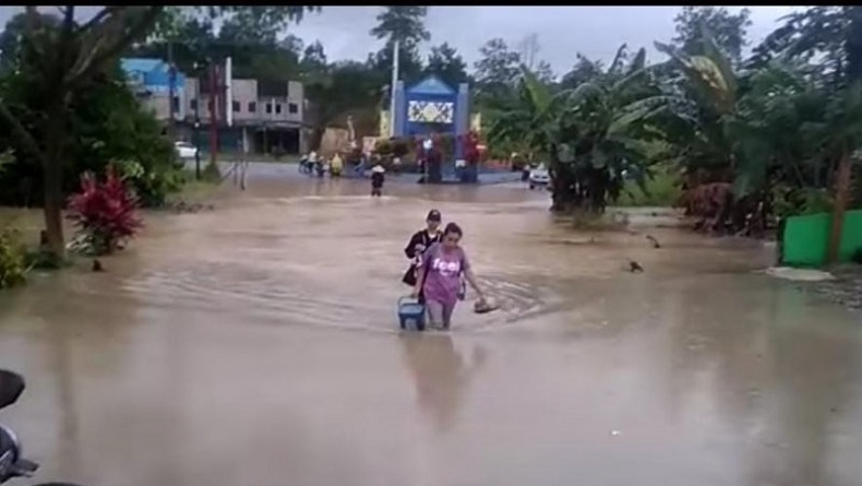 Hadapi Banjir Tanah Longsor, Pemkab Bengkakyang Tetapkan Status Darurat Bencana