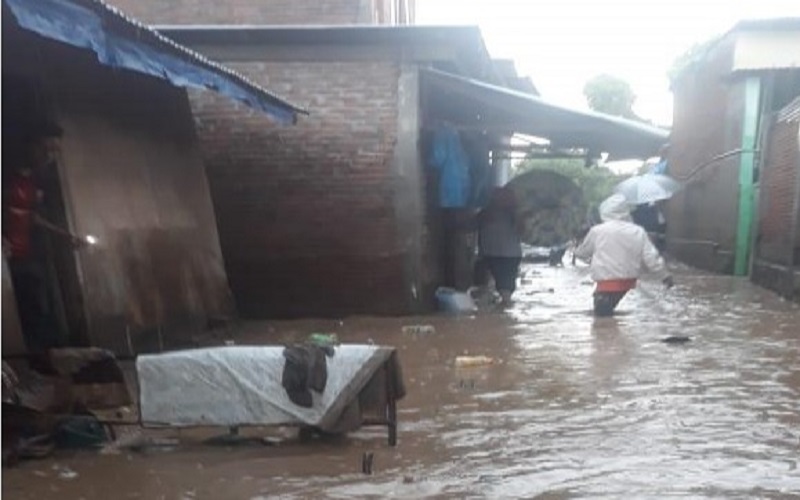 Hujan Intensitas Tinggi Guyur Sumbawa, 9 Desa Terendam Banjir