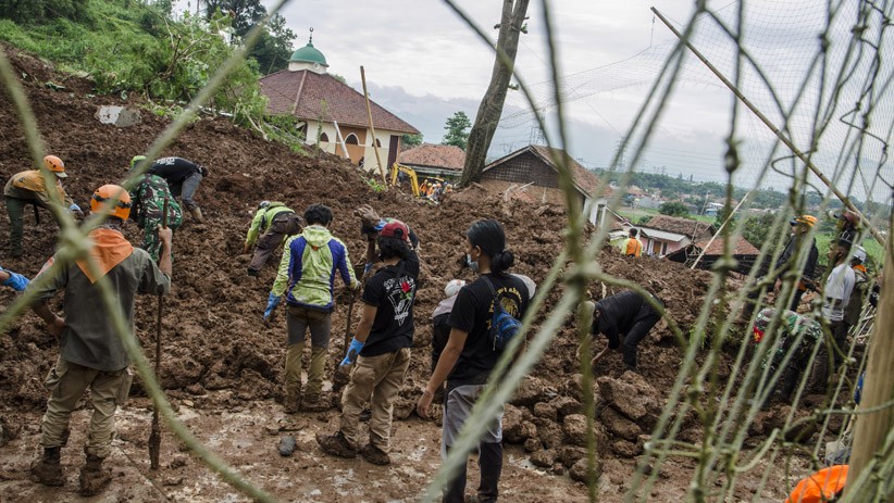 12 Orang Meninggal, Begini Kondisi Terkini Longsor Cimanggung Sumedang - Bagian 3