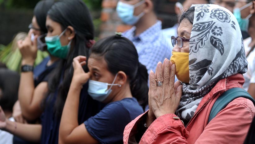 Keluarga Pramugari Sriwijaya Air Mia Tresetyani Gelar Kebaktian Doa Bersama - Bagian 1