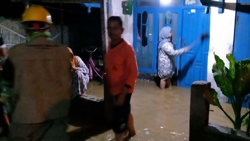 Banjir Rendam Ratusan Rumah, Pemkab Rembang Prioritaskan Bantuan Pangan