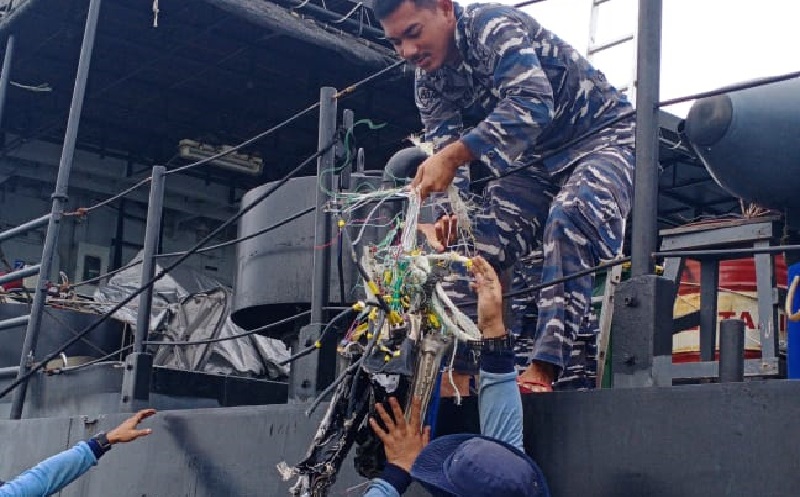 Bantu Cari Sriwijaya SJ182, Lantamal II Padang Kerahkan KRI Kurau-856 