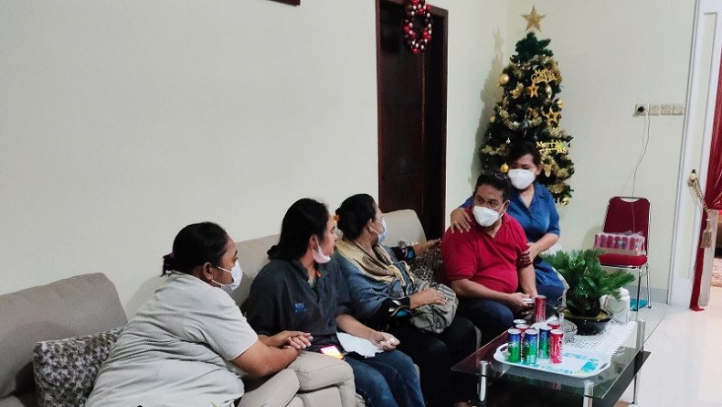 Rumah Korban Pesawat Sriwijaya Air di Makassar Didatangi Kerabat