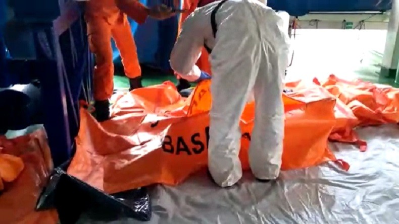 2 Pemancing Tenggelam di Pantai Mutun Pesawaran Ditemukan Meninggal