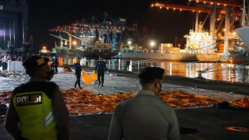 Basarnas Evakuasi 74 Kantong Jenazah Korban Sriwijaya Air SJ182 - Bagian 4