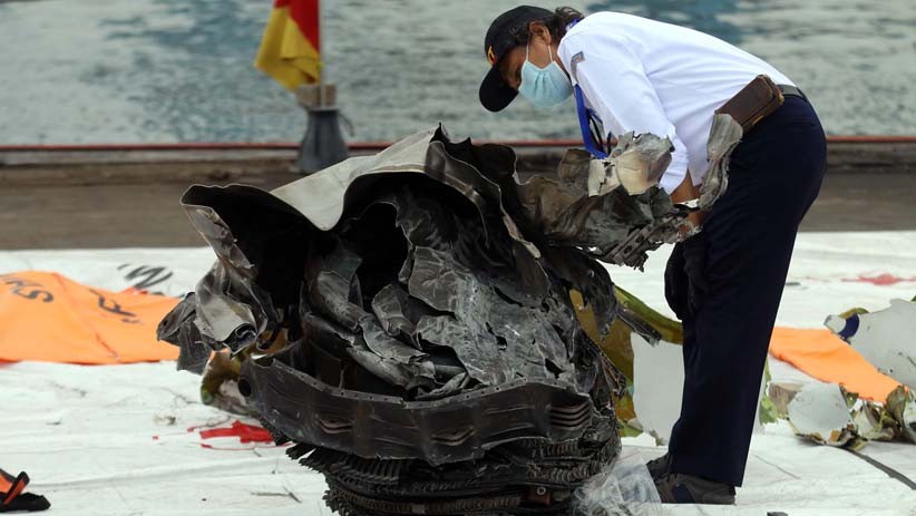 KNKT Investigasi Serpihan Pesawat Sriwijaya Air SJ182 - Bagian 1
