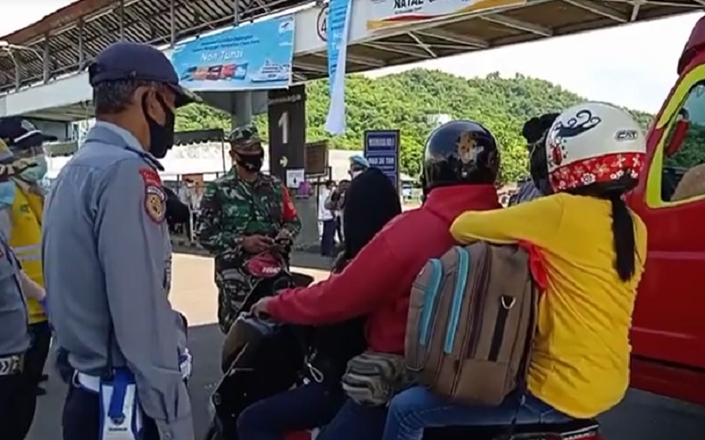title Dampak PPKM di Bali, Pemeriksaan di Pelabuhan Padangbai Diperketat Dampak PPKM di Bali, Pemeriksaan di Pelabuhan Padangbai Diperketat