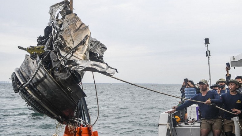 KNKT Pastikan Sriwijaya Air SJ 182 Tak Meledak di Udara 
