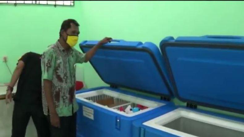title Dinkes Kendal Siapkan Ruang Penyimpanan Vaksin Covid-19 Dinkes Kendal Siapkan Ruang Penyimpanan Vaksin Covid-19