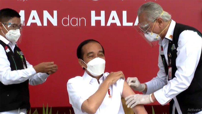 Jokowi Disuntik Vaksin Covid-19, Menteri dan Eselon I Menyusul