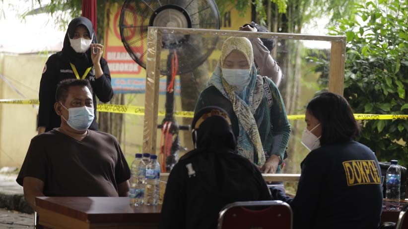 Jenazah Pramugara Sriwijaya Air Okky Bisma Dibawa Keluarga Kamis Besok - Bagian 2