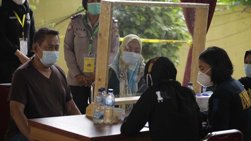 Jenazah Pramugara Sriwijaya Air Okky Bisma Dibawa Keluarga Kamis Besok - Bagian 1