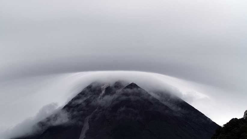 Penampakan Bentuk Kubah Lava Baru Gunung Merapi - Bagian 1