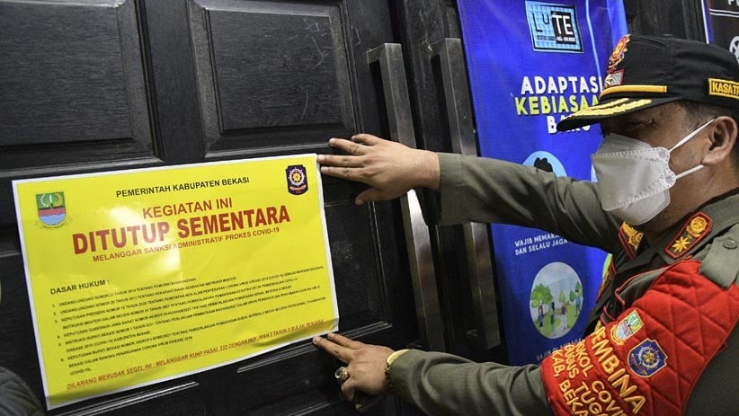 Tempat Hiburan Malam di Tambun Bekasi Ditutup Petugas Gabungan - Bagian 1