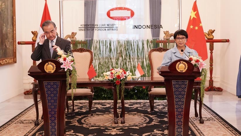 Tingkatkan Kerja Sama, Menlu China Wang Yi Bertemu Menlu Retno Marsudi  - Bagian 1