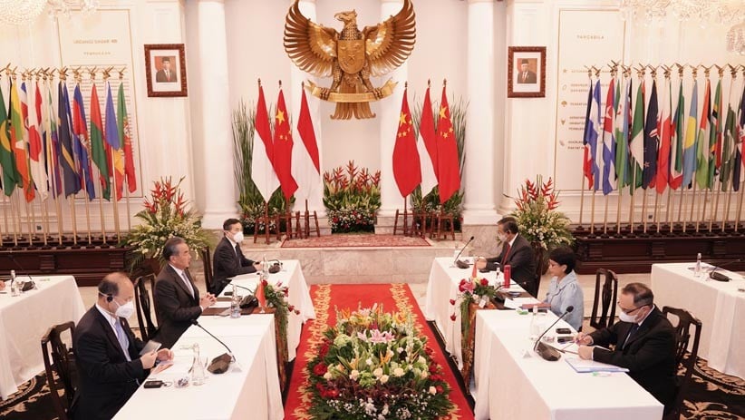 Tingkatkan Kerja Sama, Menlu China Wang Yi Bertemu Menlu Retno Marsudi  - Bagian 2