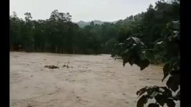 Banjir Bandang dan Longsor Landa Polewali Mandar, Sejumlah Rumah Warga Rusak