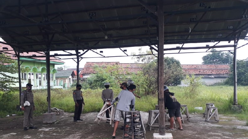 Cegah Penularan Covid, Petugas Bubarkan Lomba Kicau Burung di Jatiwangi Majalengka