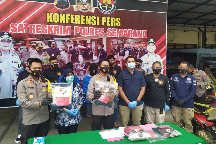 Bejat, Pria Ini Tega Cabuli Anak Kandung Selama 2 Tahun