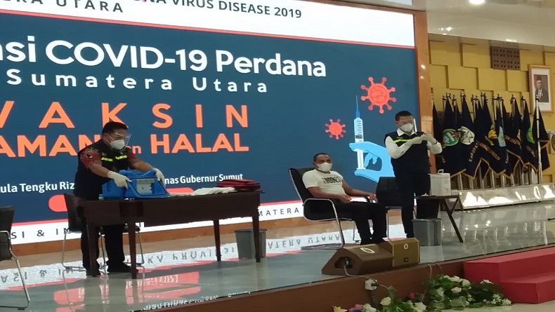 Gubernur Sumut Edy Rahmayadi Divaksin Covid-19