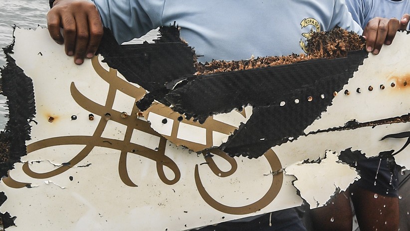 Kopaska Angkat Logo Pesawat Sriwijaya Air ke Darat - Bagian 2