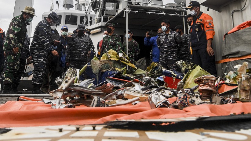 Kotak Penyimpanan Memori CVR Pesawat Sriwijaya Air Ditemukan Tim SAR - Bagian 3