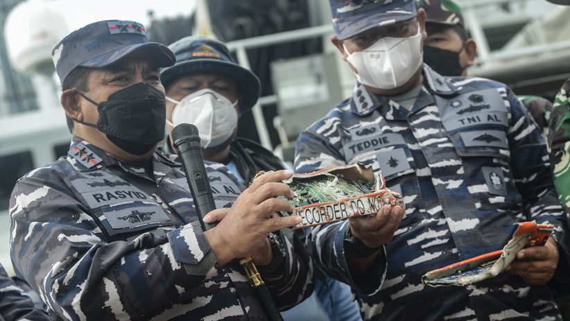 Kotak Penyimpanan Memori CVR Pesawat Sriwijaya Air Ditemukan Tim SAR - Bagian 2