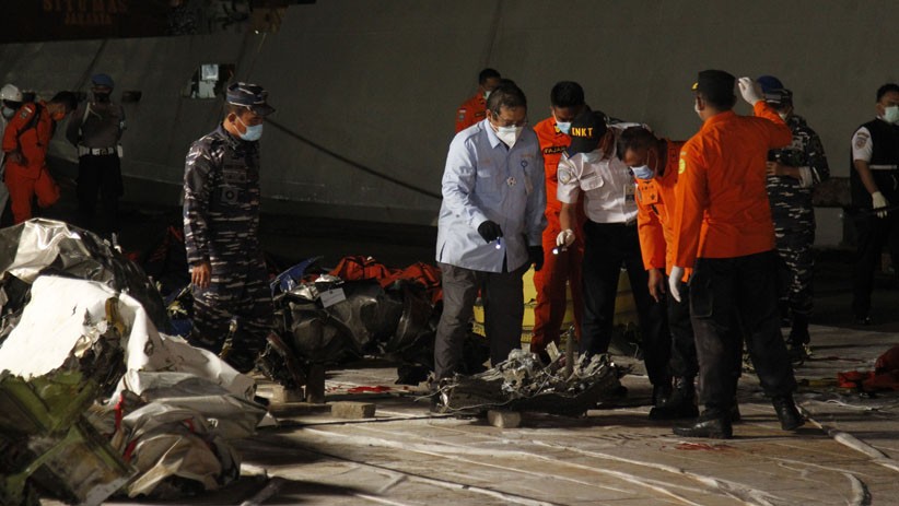 Tiba di Darat, Turbin Pesawat Sriwijaya Air Langsung Diperiksa Tim KNKT - Bagian 3