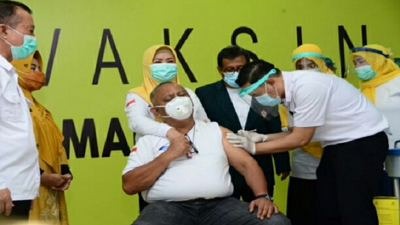 title Kondisi Gubernur Gorontalo Rusli Habibie Stabil usai Disuntik Vaksin Covid-19 Kondisi Gubernur Gorontalo Rusli Habibie Stabil usai Disuntik Vaksin Covid-19