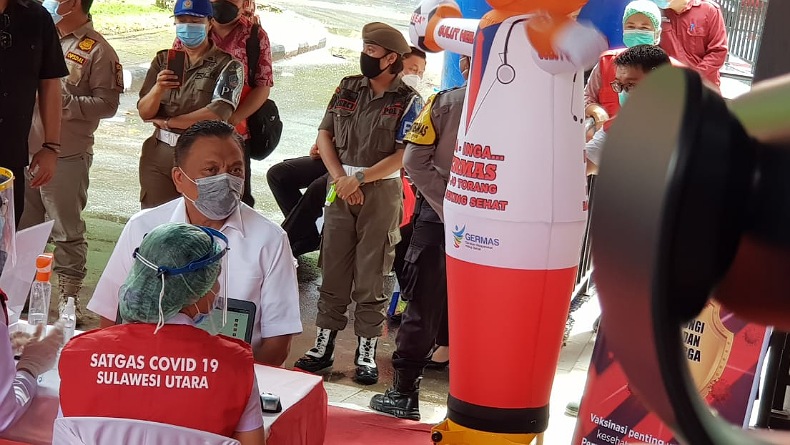 Olly Dondokambey Batal Jadi Orang Pertama Terima Vaksin Covid-19 di Sulut, Ada Apa?