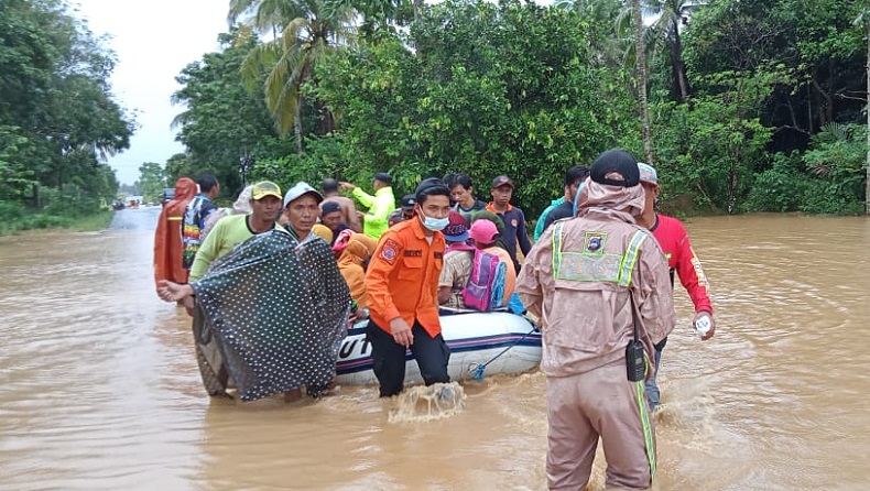Banjir Kalsel: 21.990 Warga Terdampak dan 6.346 Rumah Terendam di Tanah Laut