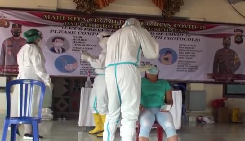 title Ratusan Warga Satu Desa di Gianyar Bali Dites Rapid Antigen, 9 Positif Covid-19 Ratusan Warga Satu Desa di Gianyar Bali Dites Rapid Antigen, 9 Positif Covid-19
